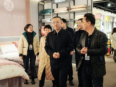 新余市市委常委、市委副書記一行蒞臨雨蘭家紡調(diào)研
